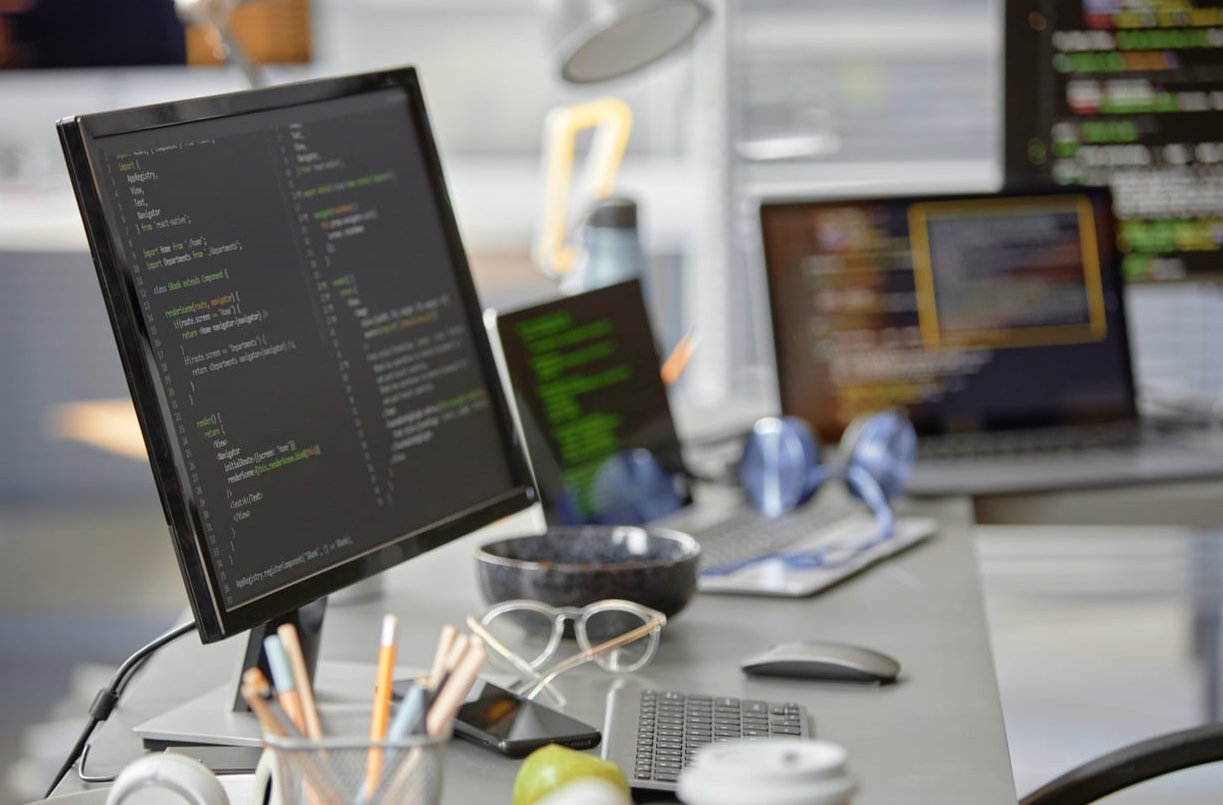 react code laptop
